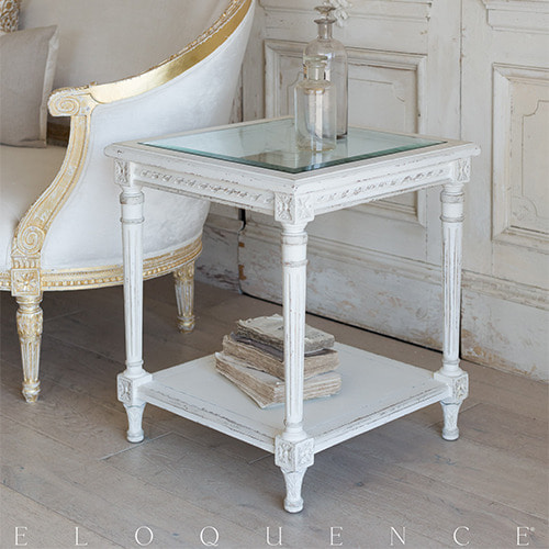 Eloquence® 르 코르테 사이드 테이블 - Gesso and Oyster (Glass Top)*