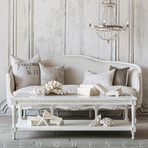 Eloquence® 르 코르테 커피테이블 in Antique White